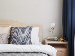 Квартира GM Apartments Стильная Трехкомнатная в Доме на Набережной