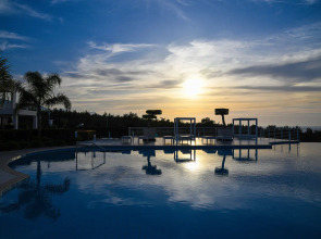 Отель Sun Valley Resort&Residency