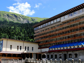 Спортивно-Оздоровительная база Домбай