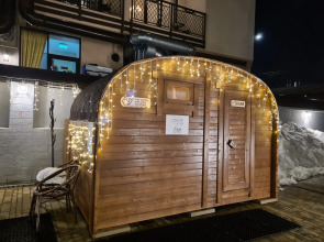 Апартаменты с бассейном и баней