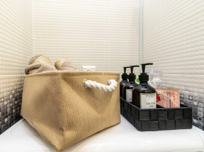 Квартира университетская 49