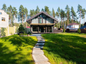 Гостевой Дом Дом с Панорамным Видом на Лес