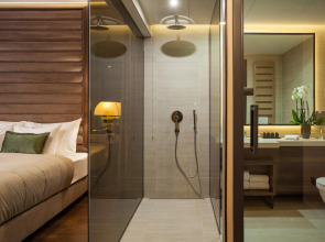 SAINT TEN Hotel, Small Luxury Hotels