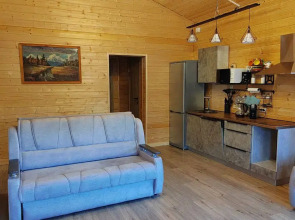 Частный дом Дом на горе с камином и сауной