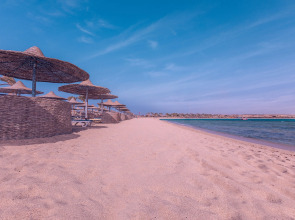 Отель Malikia Resort Abu Dabbab