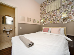 Гостиница Yum Yum