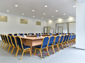 Отель Green Wood