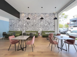 Апарт-отель Elephant Suites