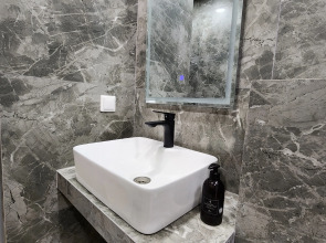 Апартаменты Comfort Home Вип в Метрополис