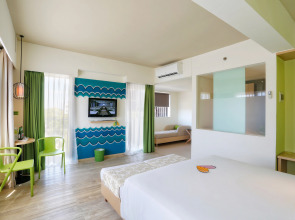 Отель MaxOneHotels Bukit Jimbaran