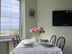 Апартаменты на Краснофлотской с видом на замок