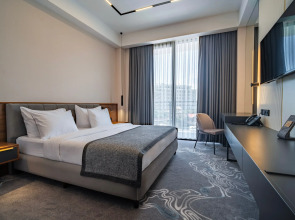 Отель Riviera Hotel