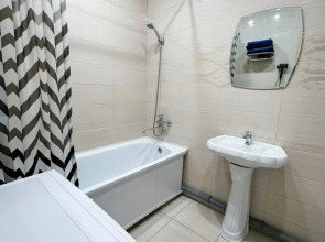 Апартаменты Полноценная двухкомнатная квартира до 7 человек в Центре