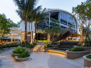 Отель La Green Hotel & Residence Пхукет