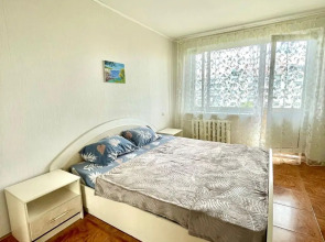 Апартаменты на Хмельницкого