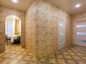 Апартаменты 2комнатные с балконом в мкр "Зеленый Бор"