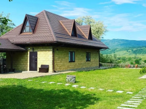 Частный дом часть с 2 спальнями с видом во дворик