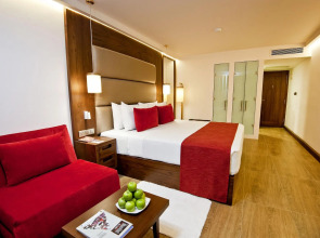 Курортный отель Pegasus Reef Beach Resort