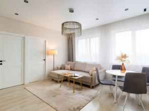 Апартаменты SleepNsk Красивая Трешка Около Аквапарка