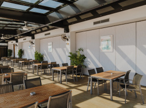 Отель Arkin Palm Beach