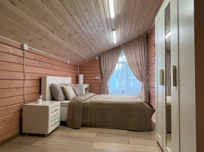 Частный дом У озера