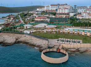 Royal Teos Thermal Resort Clinic & Spa (Halal Hotel)