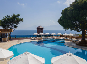 Отель Delta Hotels by Marriott Antalya Lara