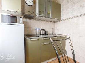 Квартира ДВЕ ПОДУШКИ 2+2 на Химиков, 17