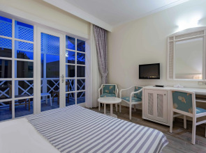 Отель Asteria Family Resort Side