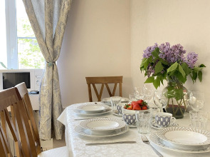 Трехкомантная квартира у летнего сада в Мозаичном дворе