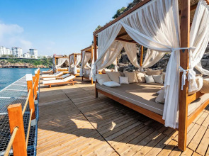 La Boutique Hotel & Suites (Adult Only 16+)