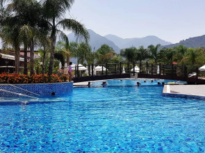 Отель Kimera Lounge