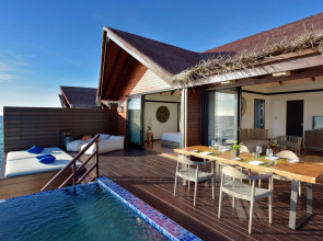 Grand Park Kodhipparu Hotel