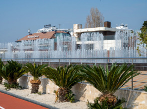 Апартаменты Red Apartments Арт Лайт Сити Шерли