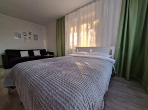 Квартира новая до 4+2 человек "Версаль апартмент"