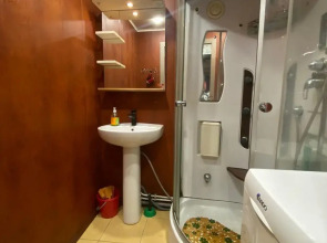 Апартаменты с 2 комнатами в Октябрьском районе (КВАРТИРА51)