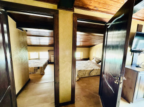 Квартира на Аланской, 25 "Пентхаус"