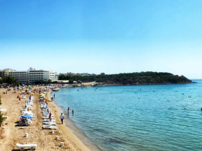 Отель Tuntas Beach Altinkum