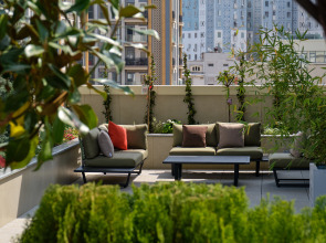 Апарт-отель Stylo Residences & Suites