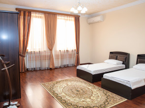 Отель La Defense Yerevan