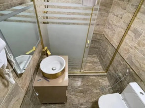 Отель Mirror Baku