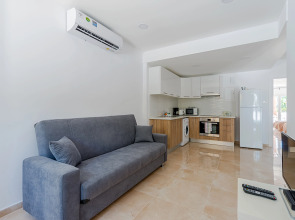 Апартаменты Color Cyprus Amozoniu