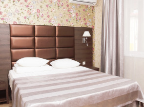 Отель Черноморский