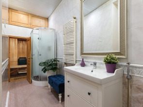 Апартаменты Minin Apartments с видом на Казанский собор 120 кв.м.