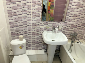 Квартира Улучшенная на Вахитова 23