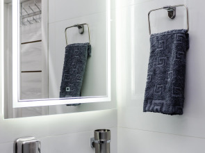 Апартаменты LikeHome Life - Калужская Букинист 1