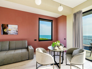 Отель  Берег Святой Софии