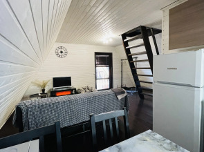 Частный дом на берегу залива Волги