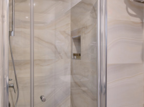 Отель Delita City