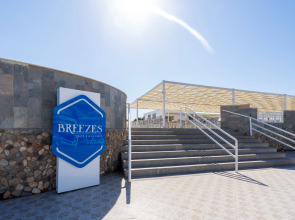 Seven Seas Jolie Bay